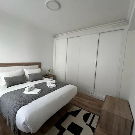 Gris Con Garaje Apartment Vigo Exterior photo