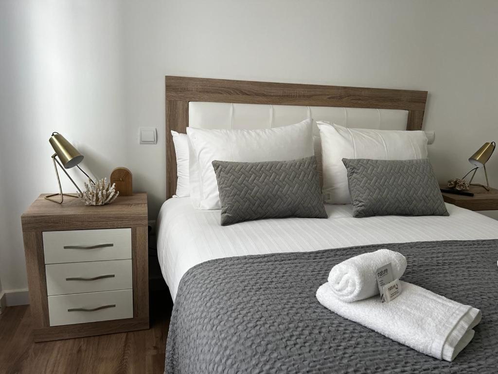 Apartment Gris Con Garaje *